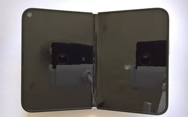 IPhone Duo: Probleme cu ecranele și analiza primului pliabil Apple