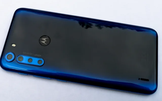 Motorola Signature 27: Lansarea noului flagship cu Snapdragon 8 Elite