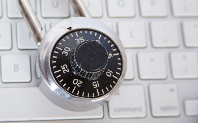 Securitate cibernetică pentru firme mici: ghid esențial