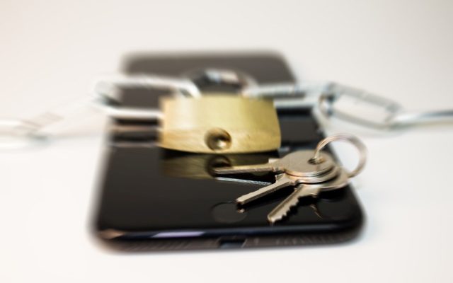 Cum să îți securizezi telefonul în 10 pași simpli