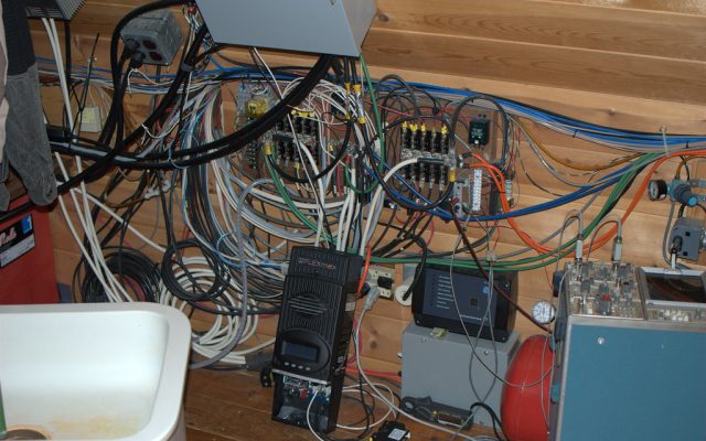 Cum să construiești o casă inteligentă de la zero